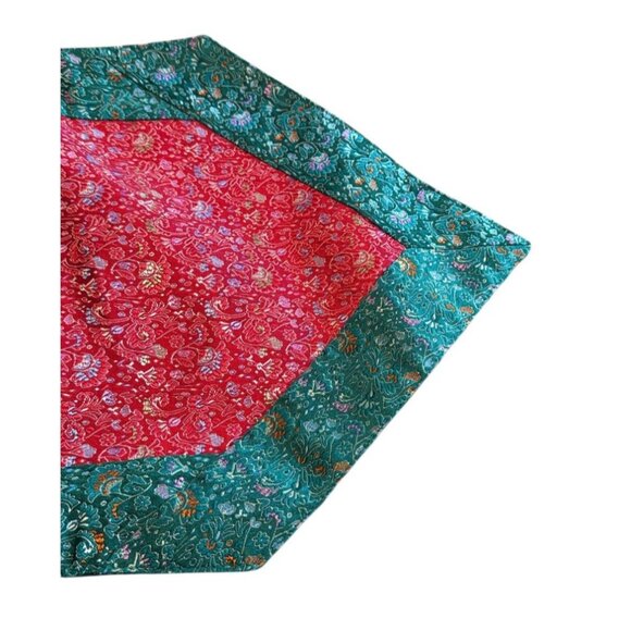 Red Green Floral Brocade Table Runner 80" x 14 w/ Solid Green Backing Christmas - Picture 5 of 8